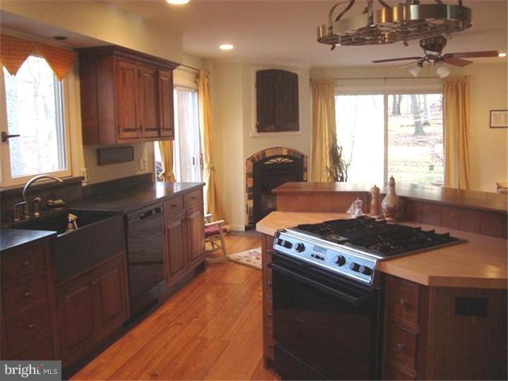 112 Ridge Valley Road Ottsville, PA 18942 - Photo 9 of 12 Kitchen