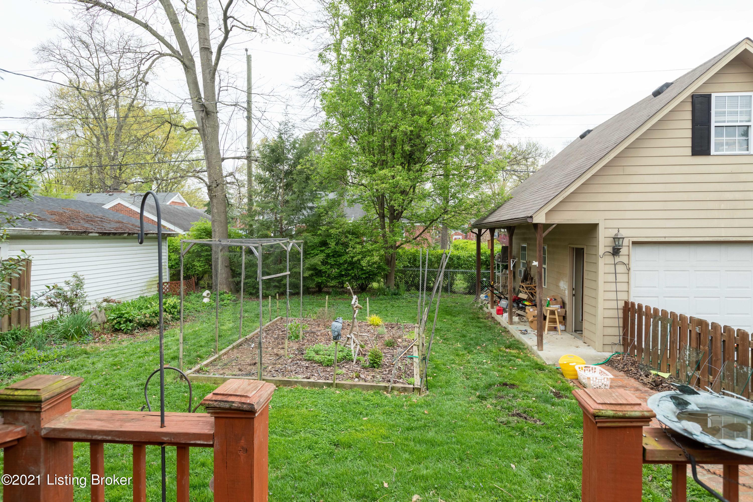 316 Bramton Road Louisville, KY 40207 - Photo 22 of 26 21 316 Bramton
