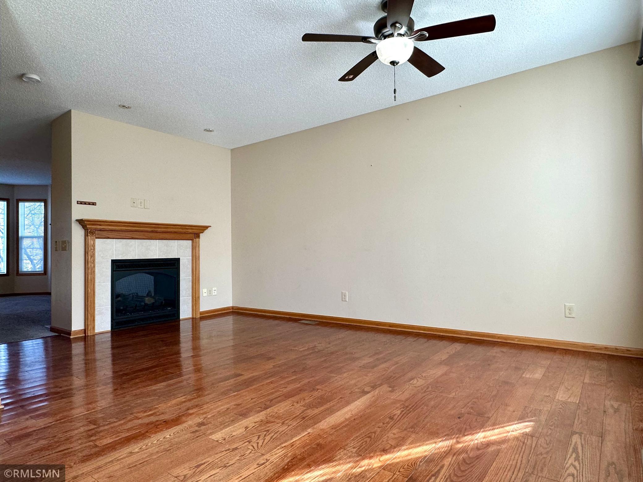 1760 Riverside Drive Shakopee, MN 55379 - Photo 10 of 23