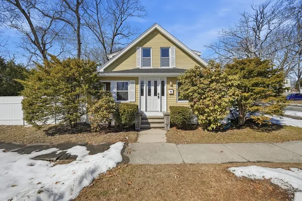$319,900 | 42 Carroll Street, Springfield, MA 01108