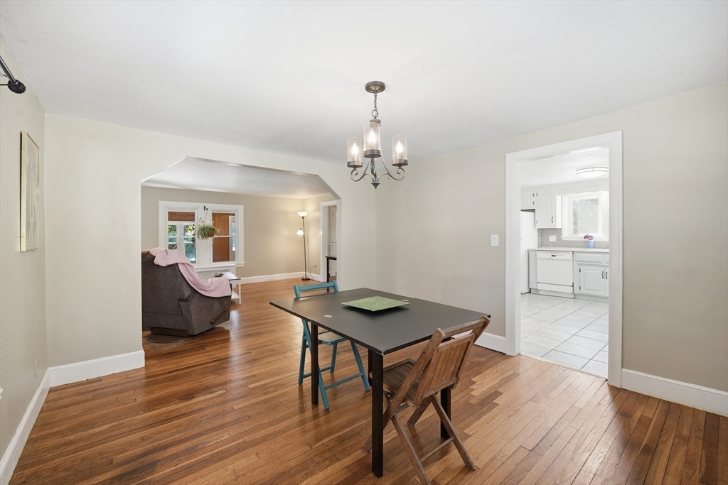 42 Carroll Street Springfield, MA 01108 - Photo 12 of 31 Gallery Image 12