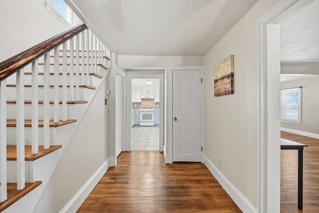 42 Carroll Street Springfield, MA 01108 - Photo 13 of 34