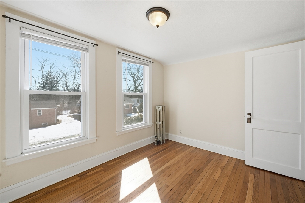 42 Carroll Street Springfield, MA 01108 - Photo 16 of 34