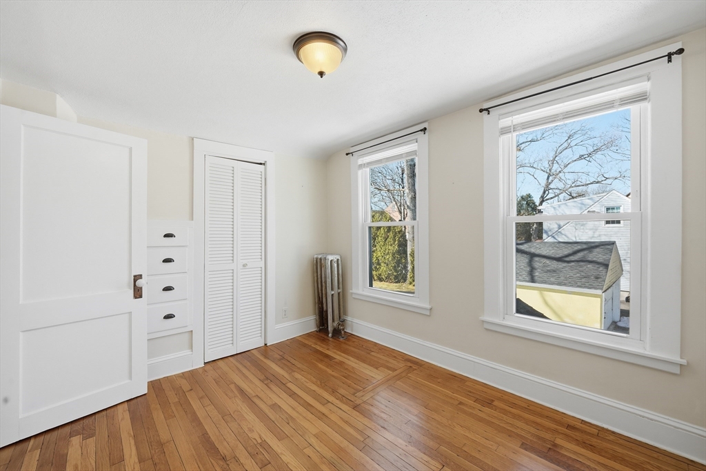 42 Carroll Street Springfield, MA 01108 - Photo 17 of 31 Gallery Image 17