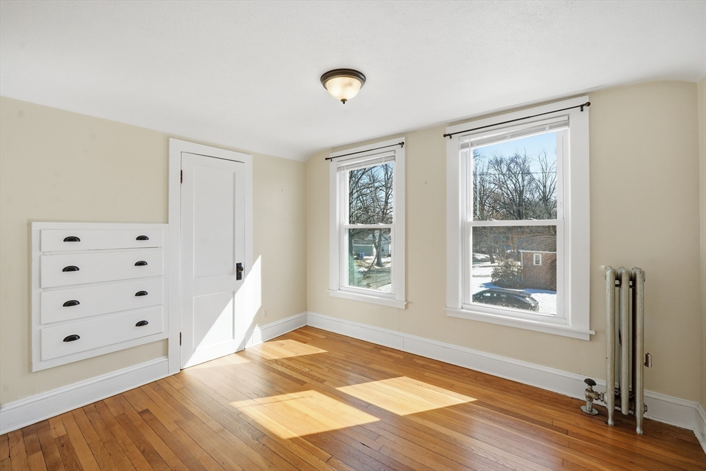 42 Carroll Street Springfield, MA 01108 - Photo 18 of 34