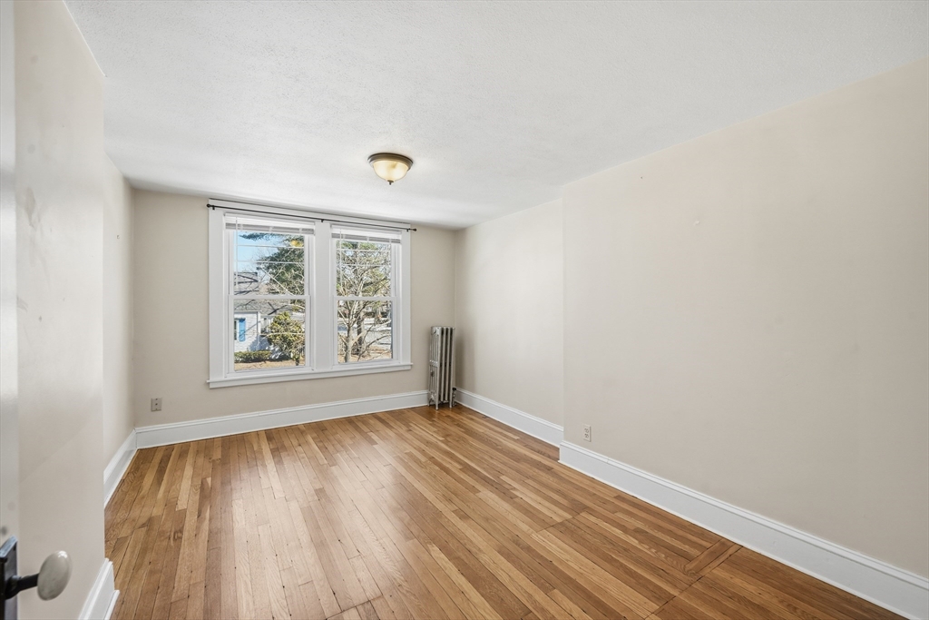 42 Carroll Street Springfield, MA 01108 - Photo 19 of 34