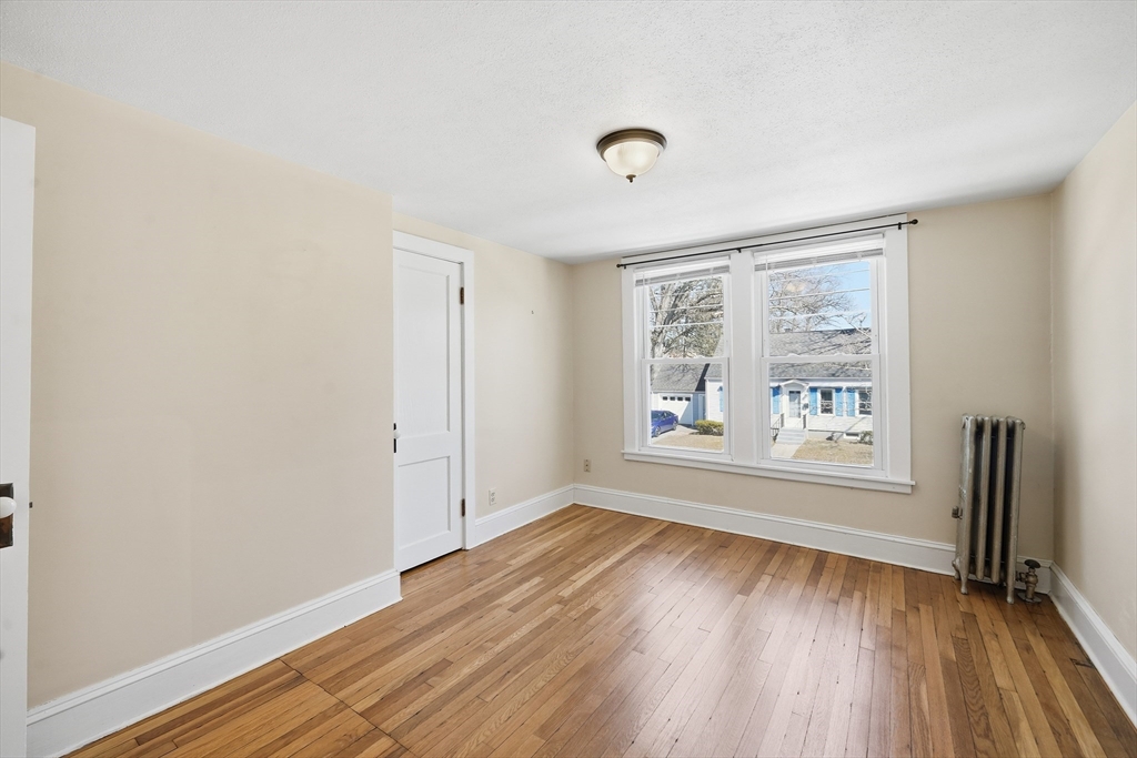 42 Carroll Street Springfield, MA 01108 - Photo 20 of 34