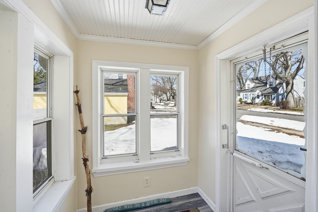 42 Carroll Street Springfield, MA 01108 - Photo 23 of 34