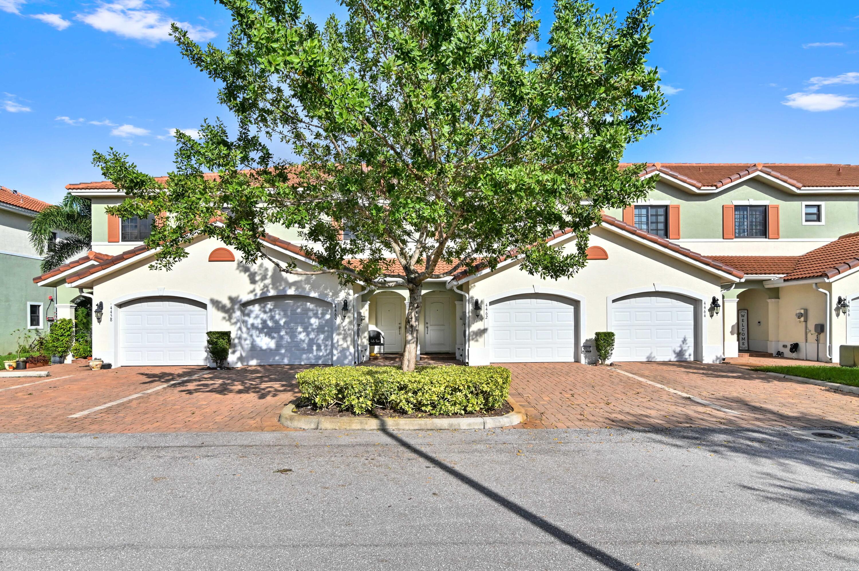 4460 Leo Lane Riviera Beach, FL 33410 - Photo 20 of 21 02 Front 02