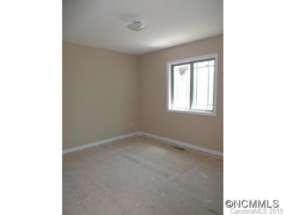 15 Rollins Pl Road Brevard, NC 28712 - Photo 11 of 18 Gallery Image 11