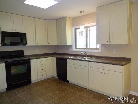 15 Rollins Pl Road Brevard, NC 28712 - Photo 6 of 18 Gallery Image 6