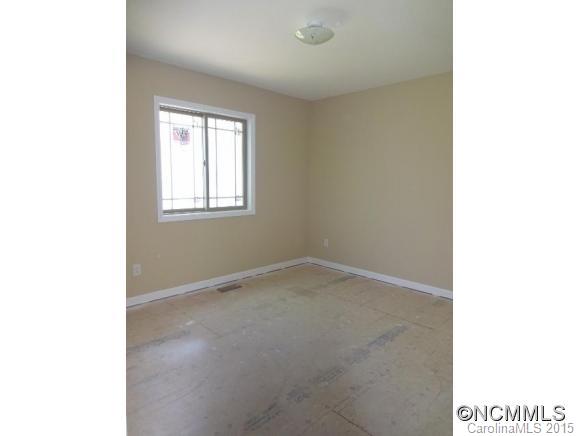 15 Rollins Pl Road Brevard, NC 28712 - Photo 10 of 18 Gallery Image 10