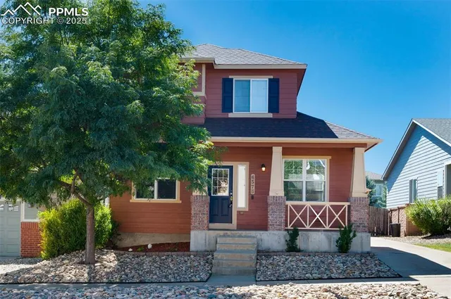 a house view with a outdoor space