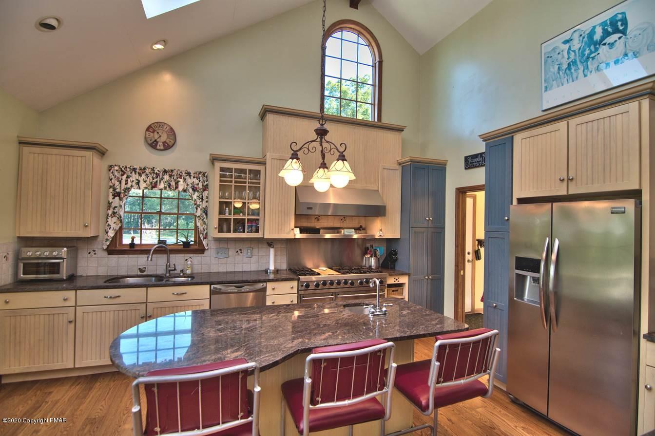 172 Maines Road Hawley, PA 18428 - Photo 22 of 122 Kitchen