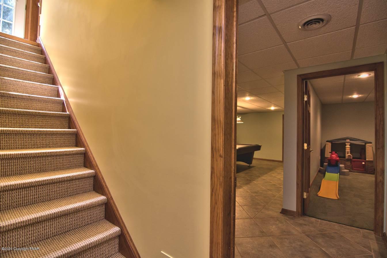 172 Maines Road Hawley, PA 18428 - Photo 59 of 122 LL Staircase