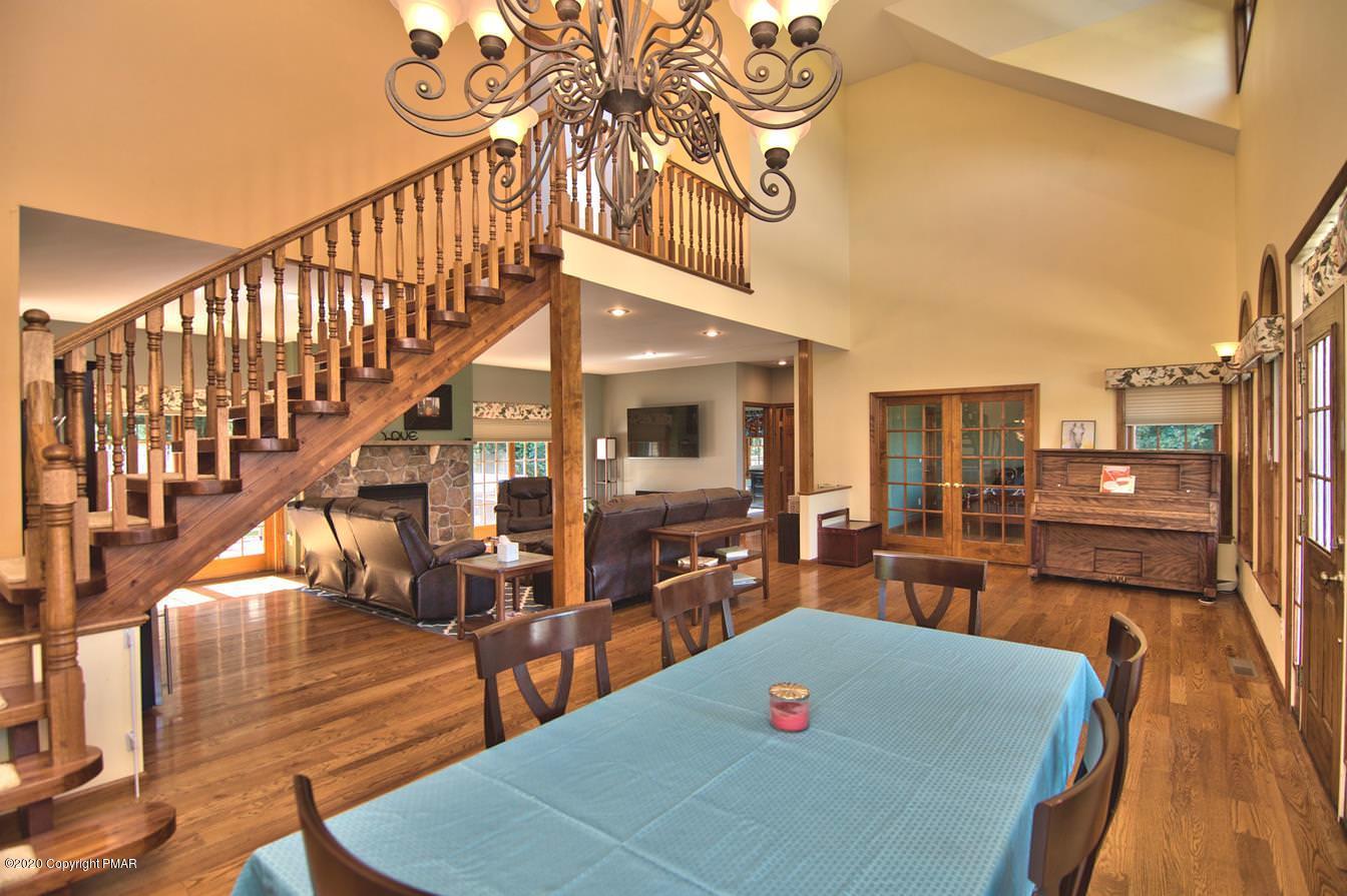 172 Maines Road Hawley, PA 18428 - Photo 10 of 122 Dining Area