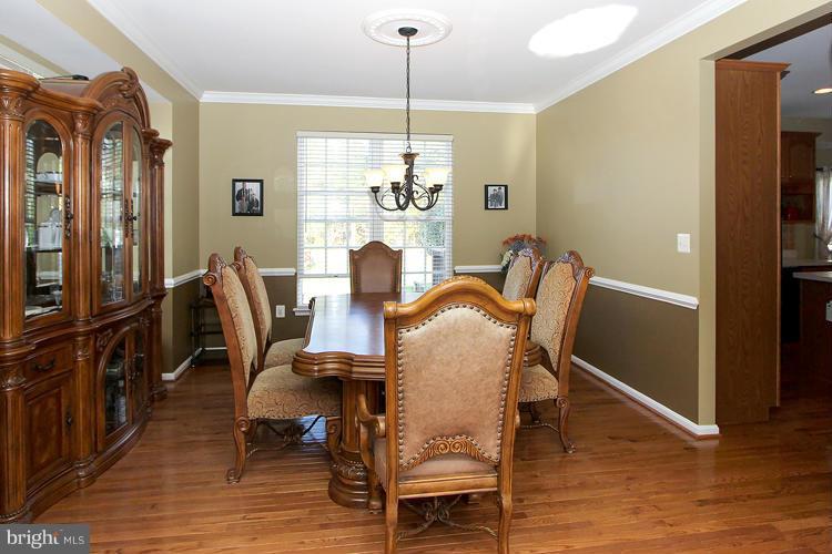 9092 Roaring Spring Loop Bristow, VA 20136 - Photo 13 of 25 Dining Room