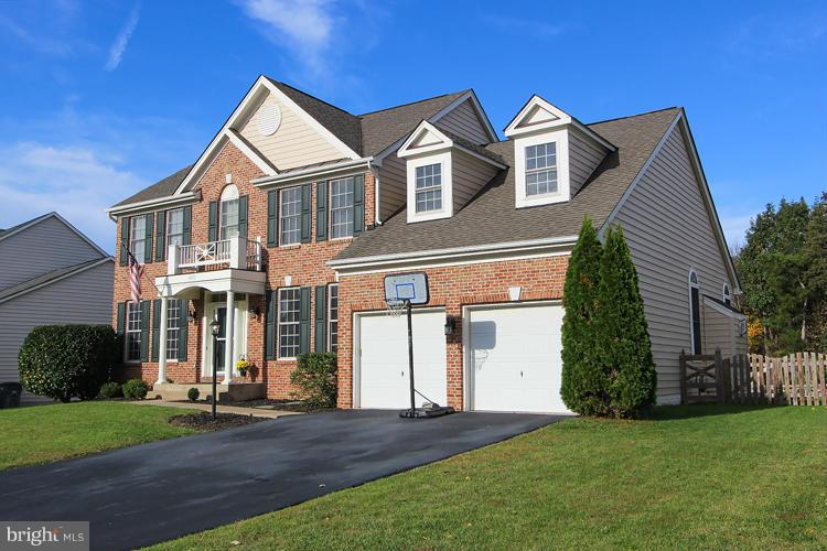 9092 Roaring Spring Loop Bristow, VA 20136 - Photo 25 of 25 Front of Home