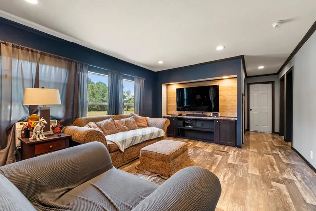 $500,000 | 328 Rodeo Drive, Eutawville, SC 29048