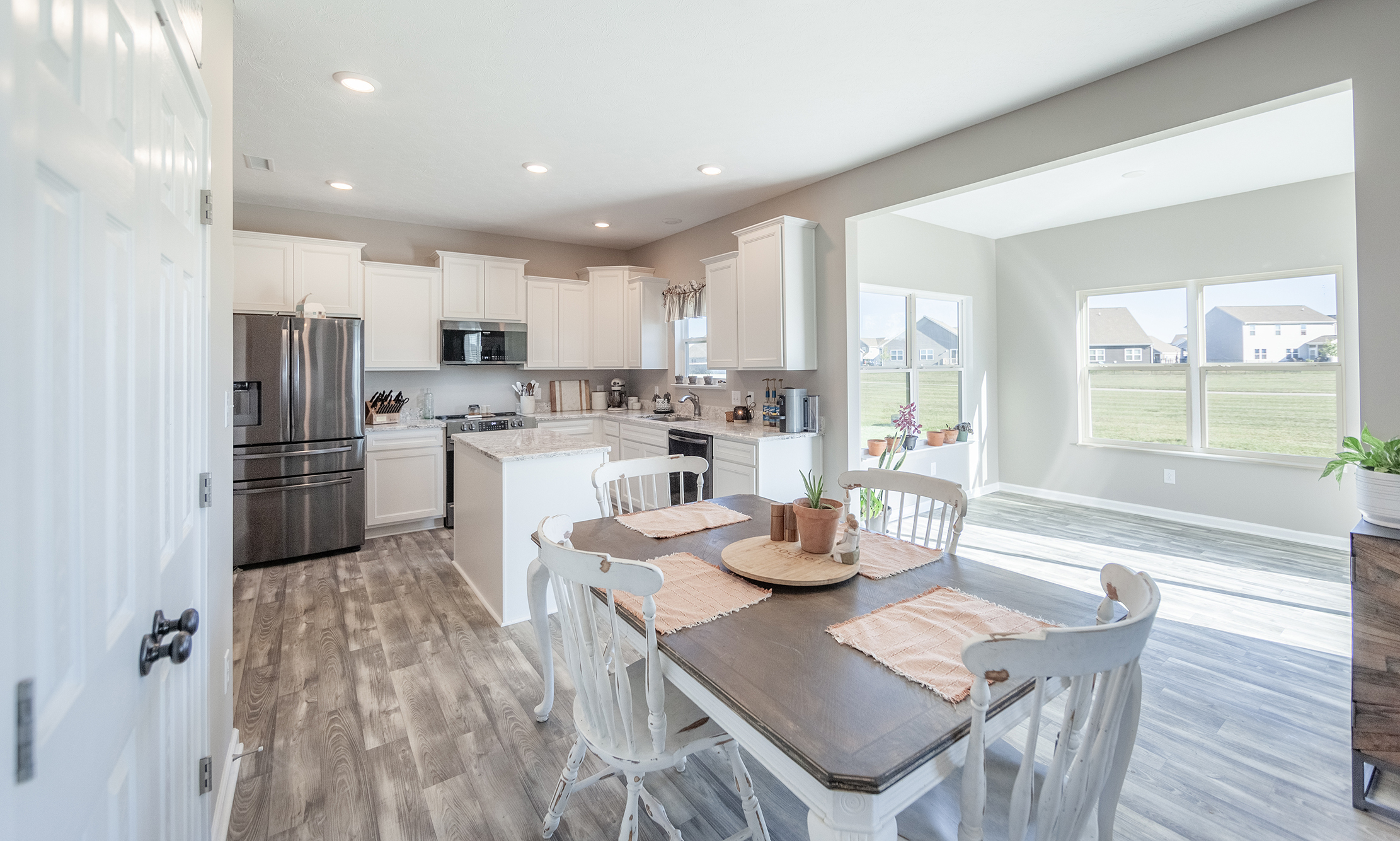 6695 Honeysuckle Way Pendleton, IN 46064 - Photo 9 of 33