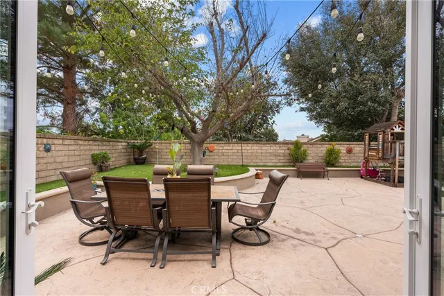 $875,000 | 27251 Blakely Place, Valencia, CA 91354