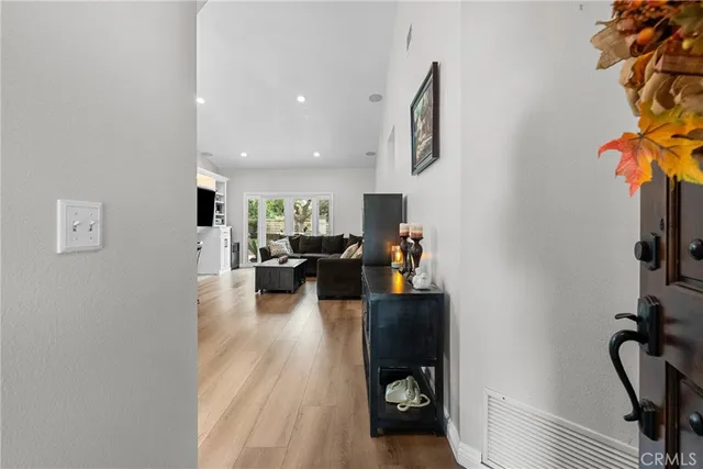 $875,000 | 27251 Blakely Place, Valencia, CA 91354