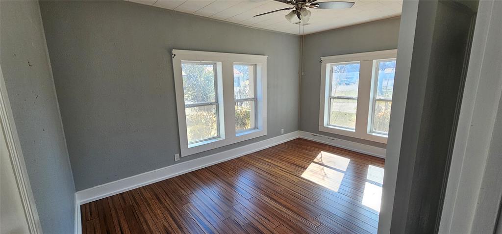 616 East 9th Street Coleman, TX 76834 - Photo 9 of 19