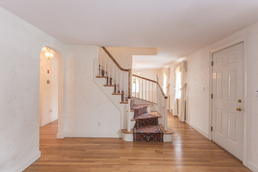 9 Sheffield Road Danvers, MA 01923 - Photo 15 of 30 Gallery Image 15