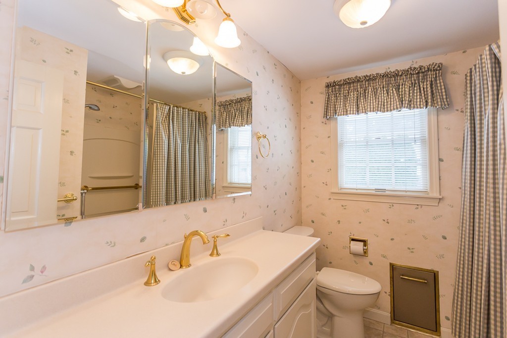 9 Sheffield Road Danvers, MA 01923 - Photo 16 of 30 Gallery Image 16