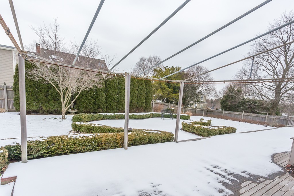 9 Sheffield Road Danvers, MA 01923 - Photo 5 of 30 Gallery Image 5
