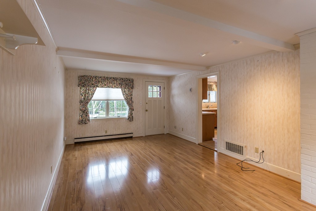 9 Sheffield Road Danvers, MA 01923 - Photo 9 of 30 Gallery Image 9