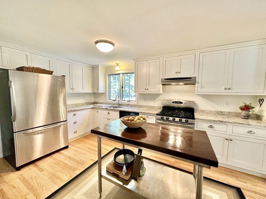 53 Johnson Street Raynham, MA 02767 - Photo 8 of 38 Gallery Image 8