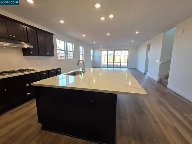 $879,342 | 3571-3571 Bullard Lane, Lathrop, CA 95330