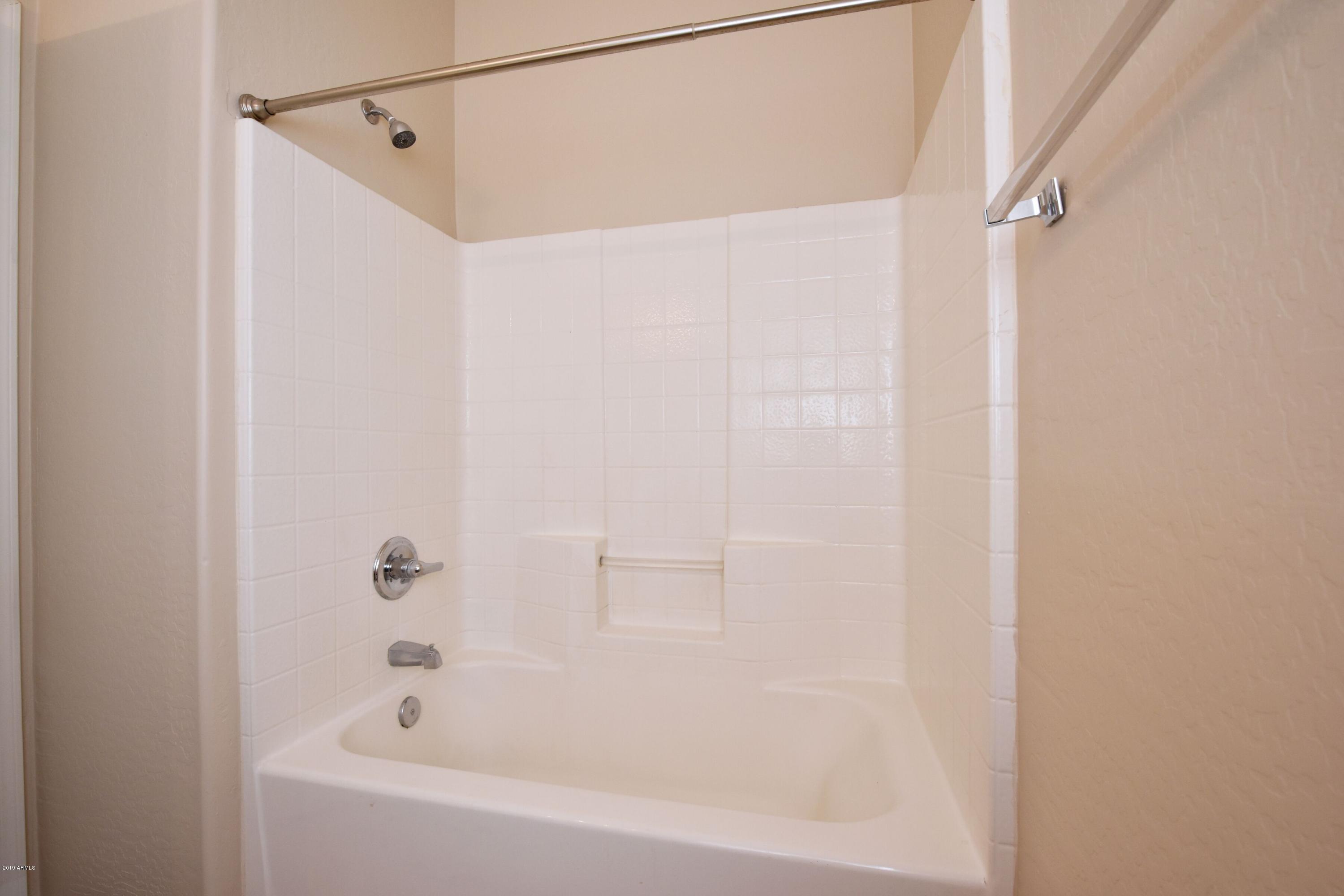 2150 East Bell Road, Unit 1126 Phoenix, AZ 85022 - Photo 25 of 32 Hall Bathroom
