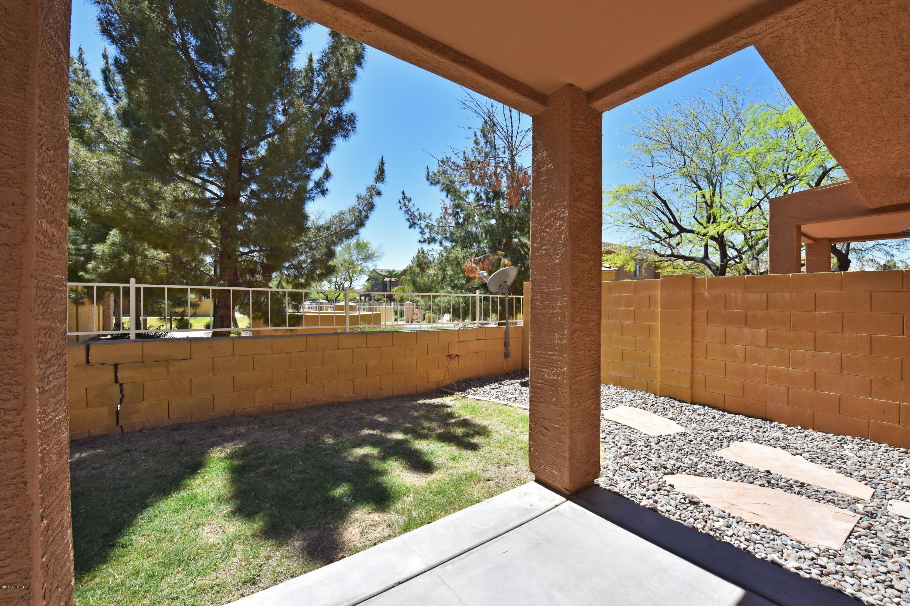 2150 East Bell Road, Unit 1126 Phoenix, AZ 85022 - Photo 27 of 32 Back yard
