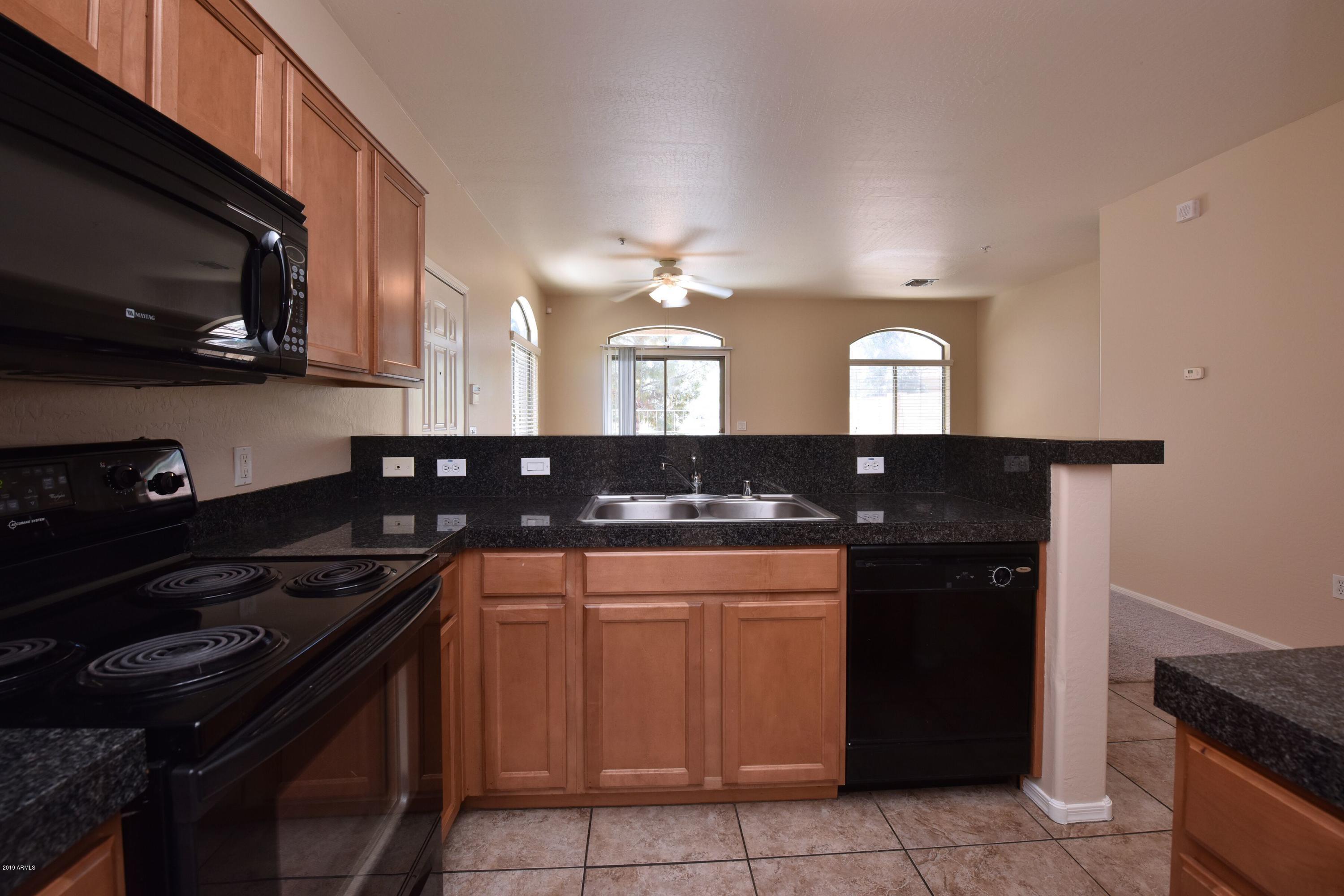 2150 East Bell Road, Unit 1126 Phoenix, AZ 85022 - Photo 3 of 32 Kitchen