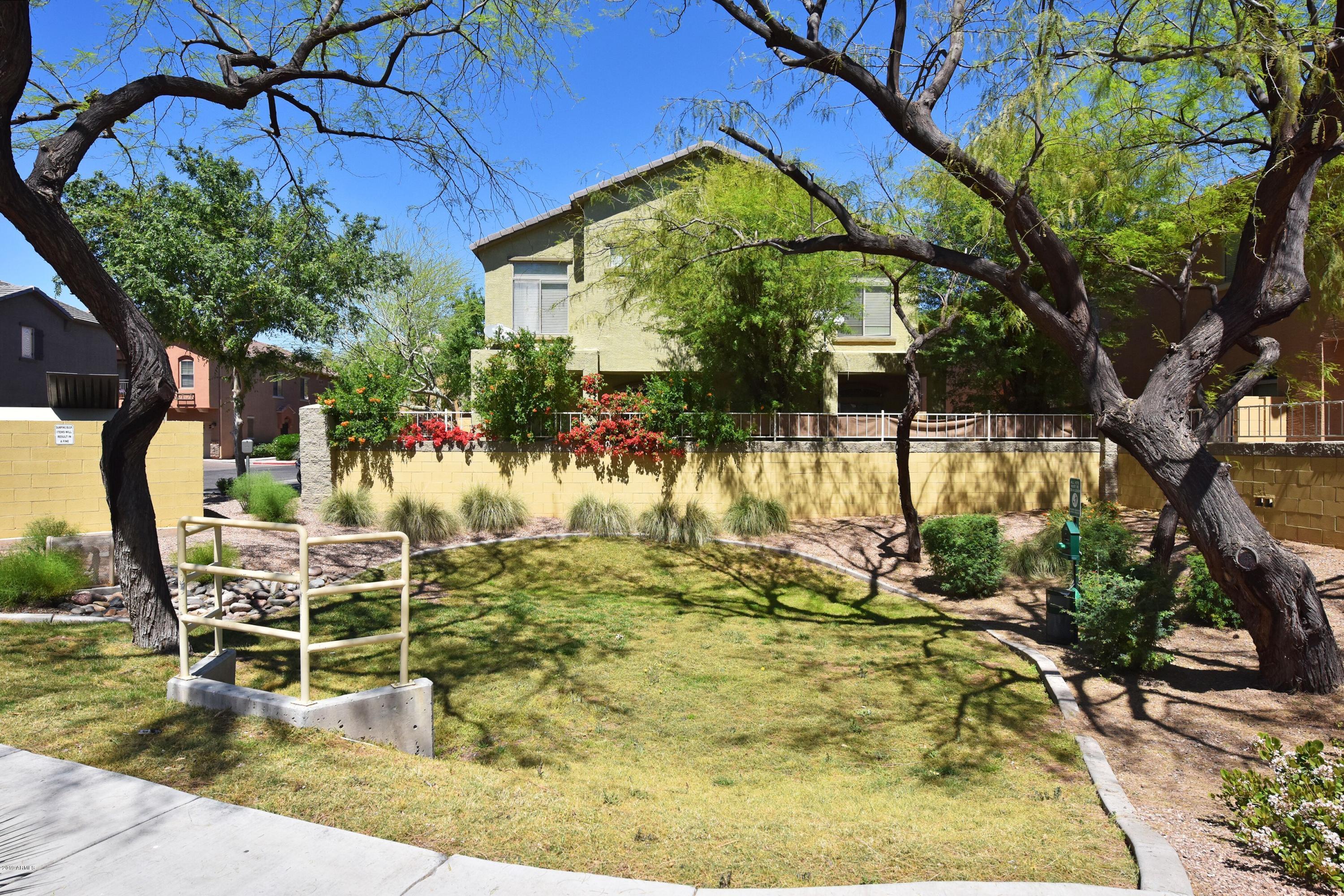 2150 East Bell Road, Unit 1126 Phoenix, AZ 85022 - Photo 32 of 32 Community Area