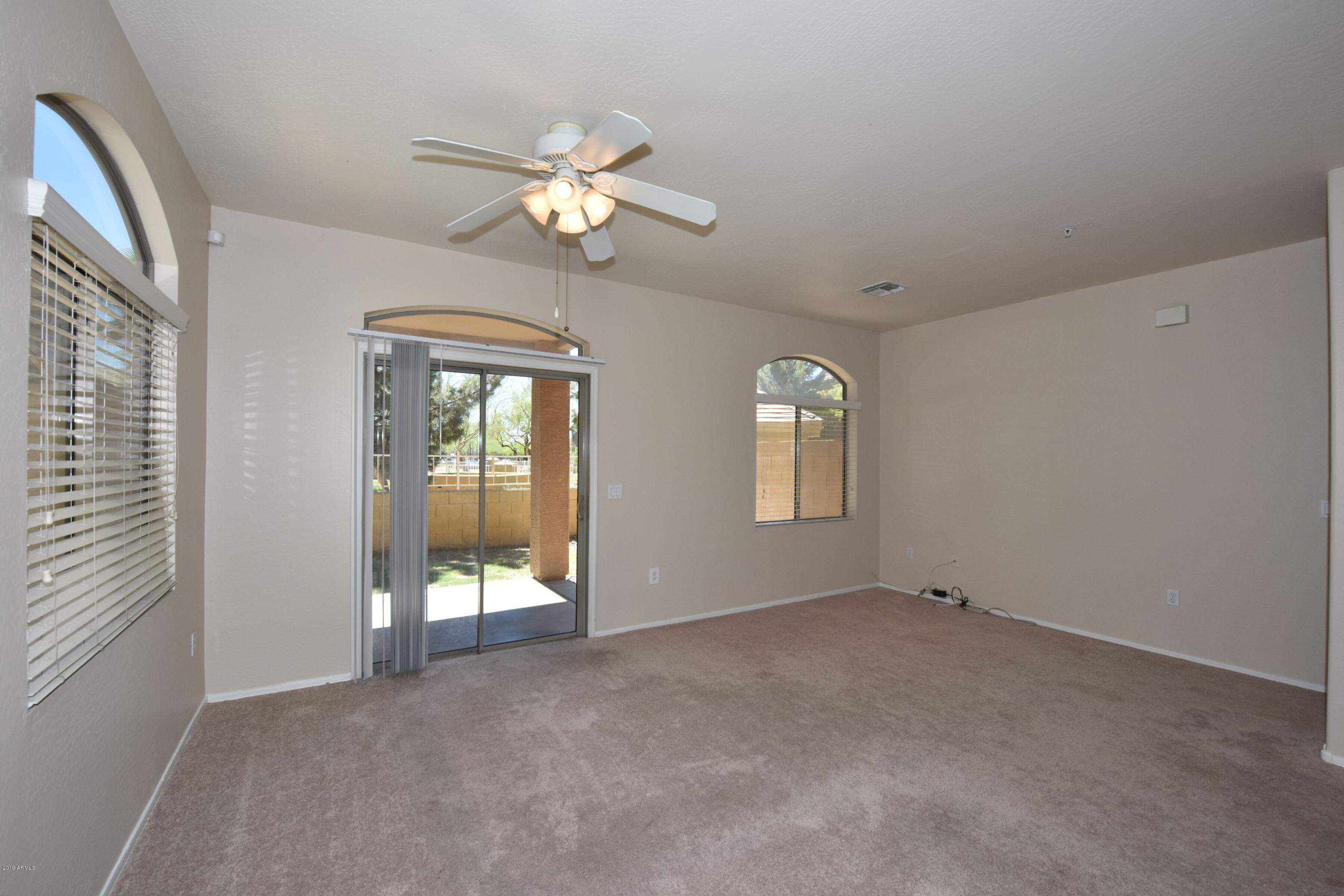 2150 East Bell Road, Unit 1126 Phoenix, AZ 85022 - Photo 9 of 32 Great Room