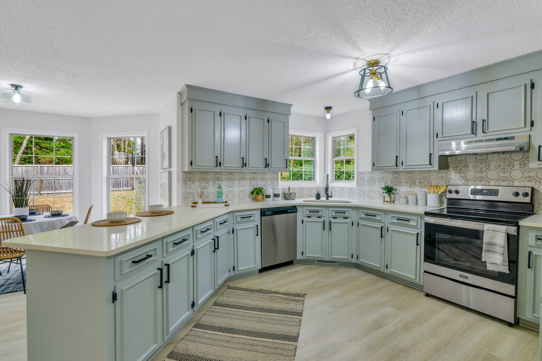 116 Winding Rock Road Goose Creek, SC 29445 - Photo 9 of 31 Huge kitchen