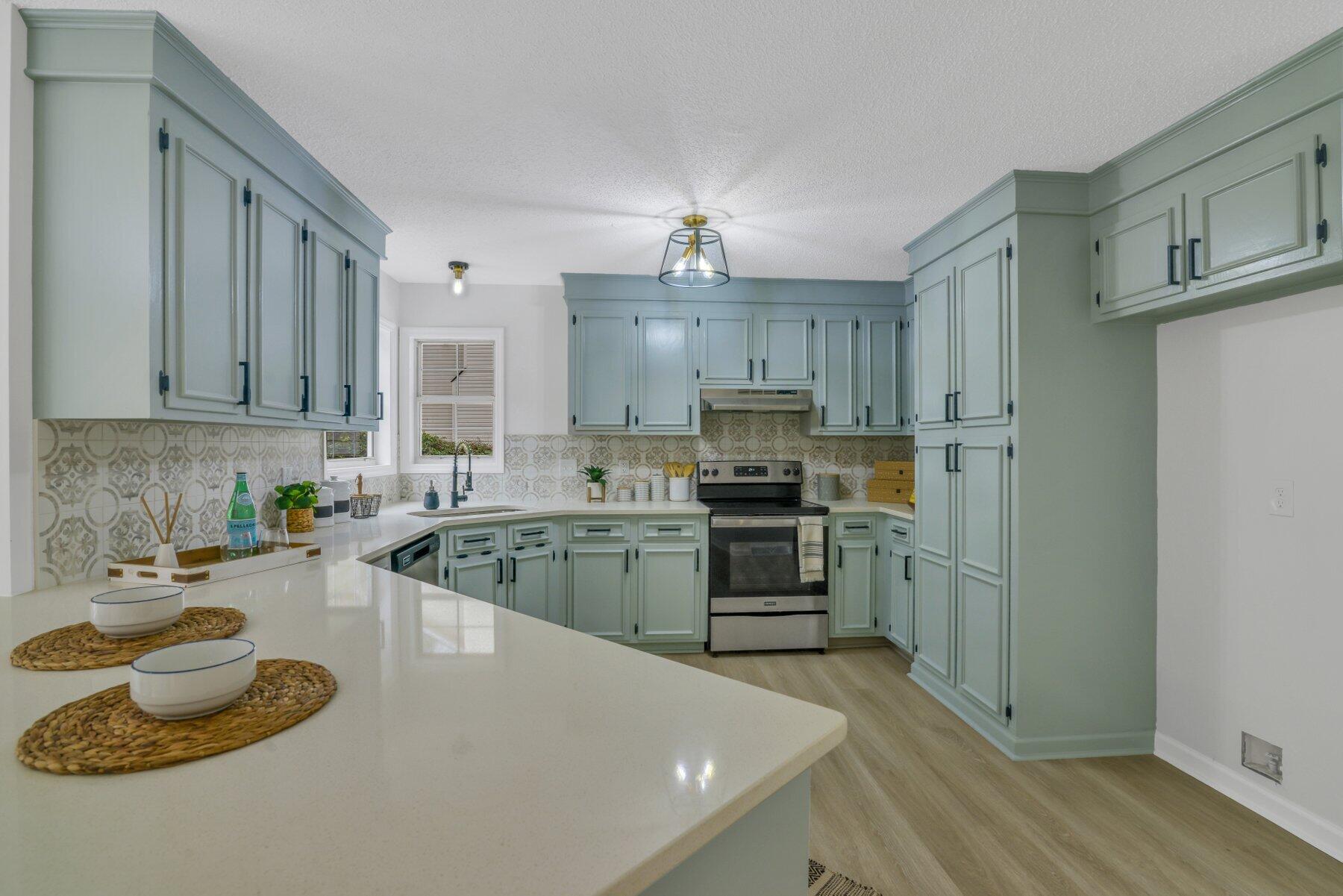 116 Winding Rock Road Goose Creek, SC 29445 - Photo 10 of 31 Kitchen