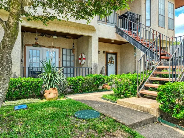 $120,000 | 1933 Island Circle, Unit B113, Tool, TX 75143