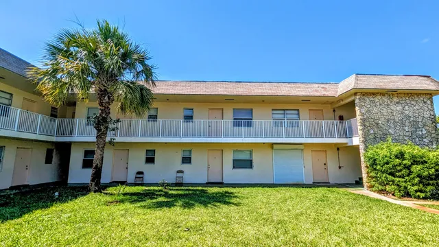 $1,495 | 2301 Southeast 4th Street, Unit 110, Boynton Beach, FL 33435