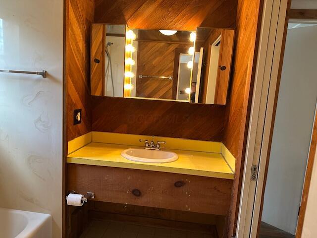 4827 Bellann Road Columbus, OH 43221 - Photo 56 of 85 OWNERS' VANITY