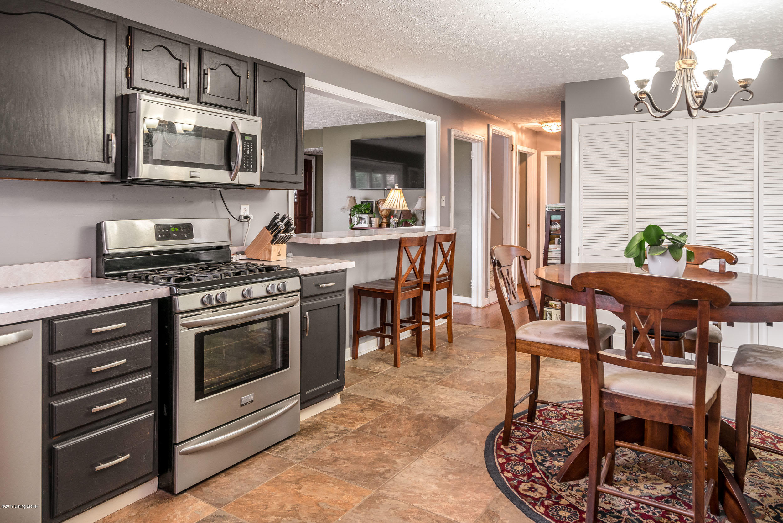 3100 Rosedale Boulevard Louisville, KY 40220 - Photo 16 of 43 3100 Rosedale Blvd-29