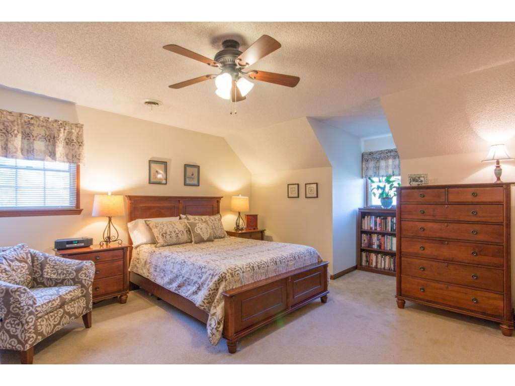 401 Gaffney Road Bristol, TN 37620 - Photo 14 of 29 Master Suite