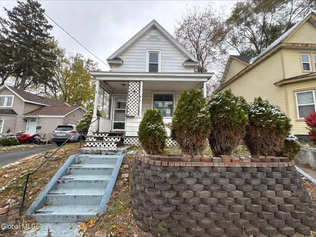 $159,900 | 20 Henry Street, Schenectady, NY 12304