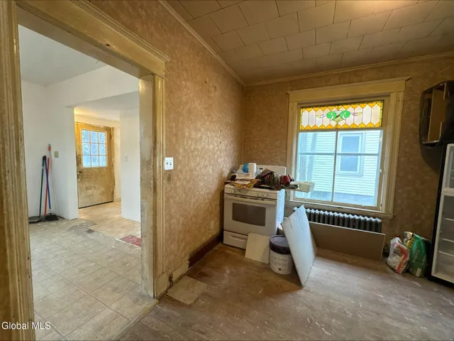 $159,900 | 20 Henry Street, Schenectady, NY 12304