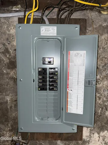 $159,900 | 20 Henry Street, Schenectady, NY 12304