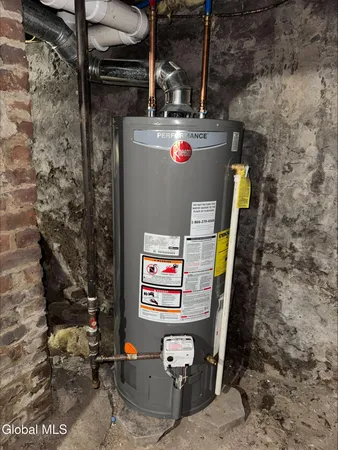 $159,900 | 20 Henry Street, Schenectady, NY 12304