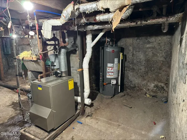 $159,900 | 20 Henry Street, Schenectady, NY 12304